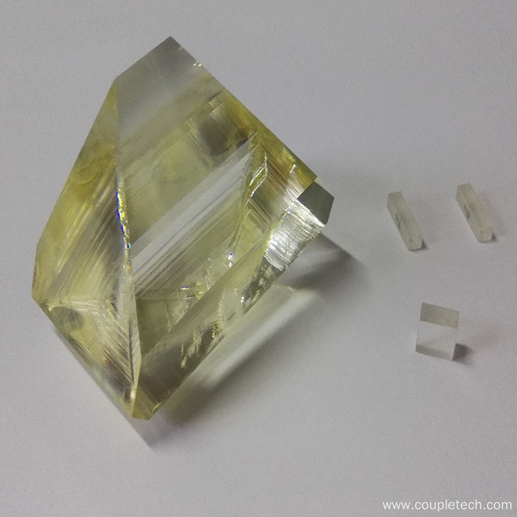 KTP Crystal kanggo SHG lan OPO